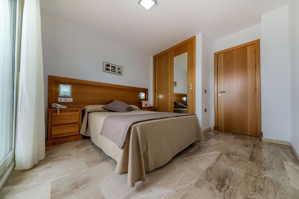Hotel Apartamentos Loto Conil Conil De La Frontera Εξωτερικό φωτογραφία