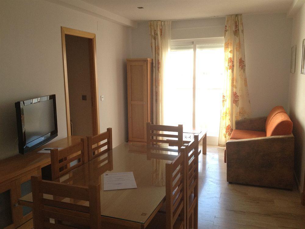Hotel Apartamentos Loto Conil Conil De La Frontera Εξωτερικό φωτογραφία
