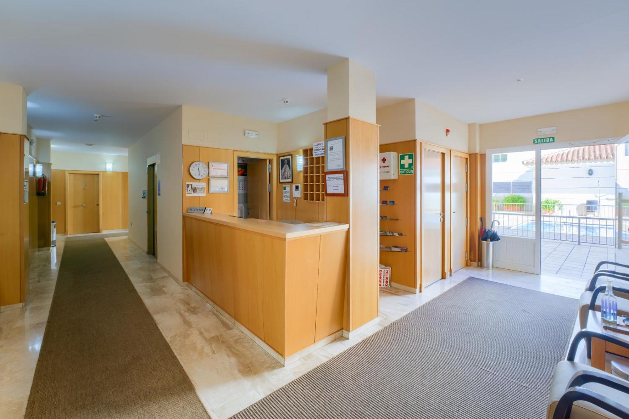 Hotel Apartamentos Loto Conil Conil De La Frontera Εξωτερικό φωτογραφία