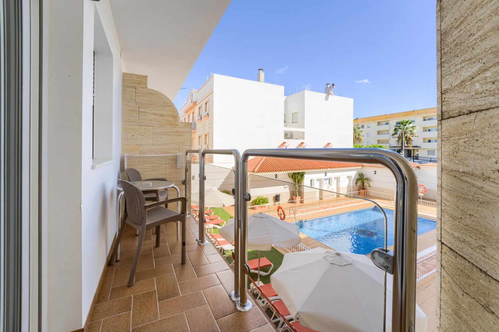 Hotel Apartamentos Loto Conil Conil De La Frontera Εξωτερικό φωτογραφία
