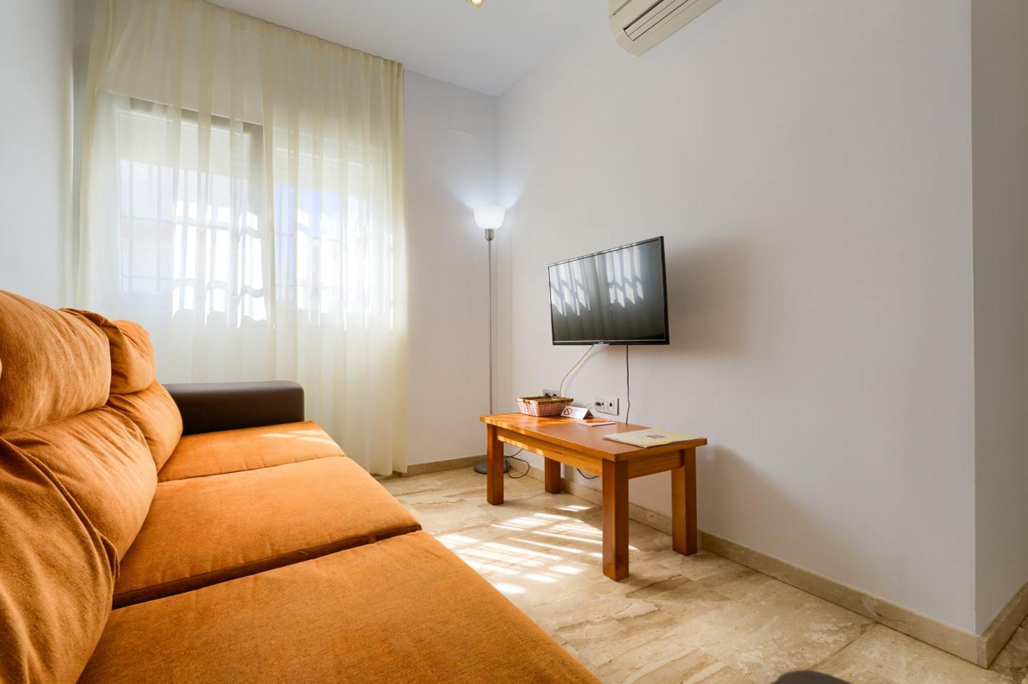 Hotel Apartamentos Loto Conil Conil De La Frontera Εξωτερικό φωτογραφία