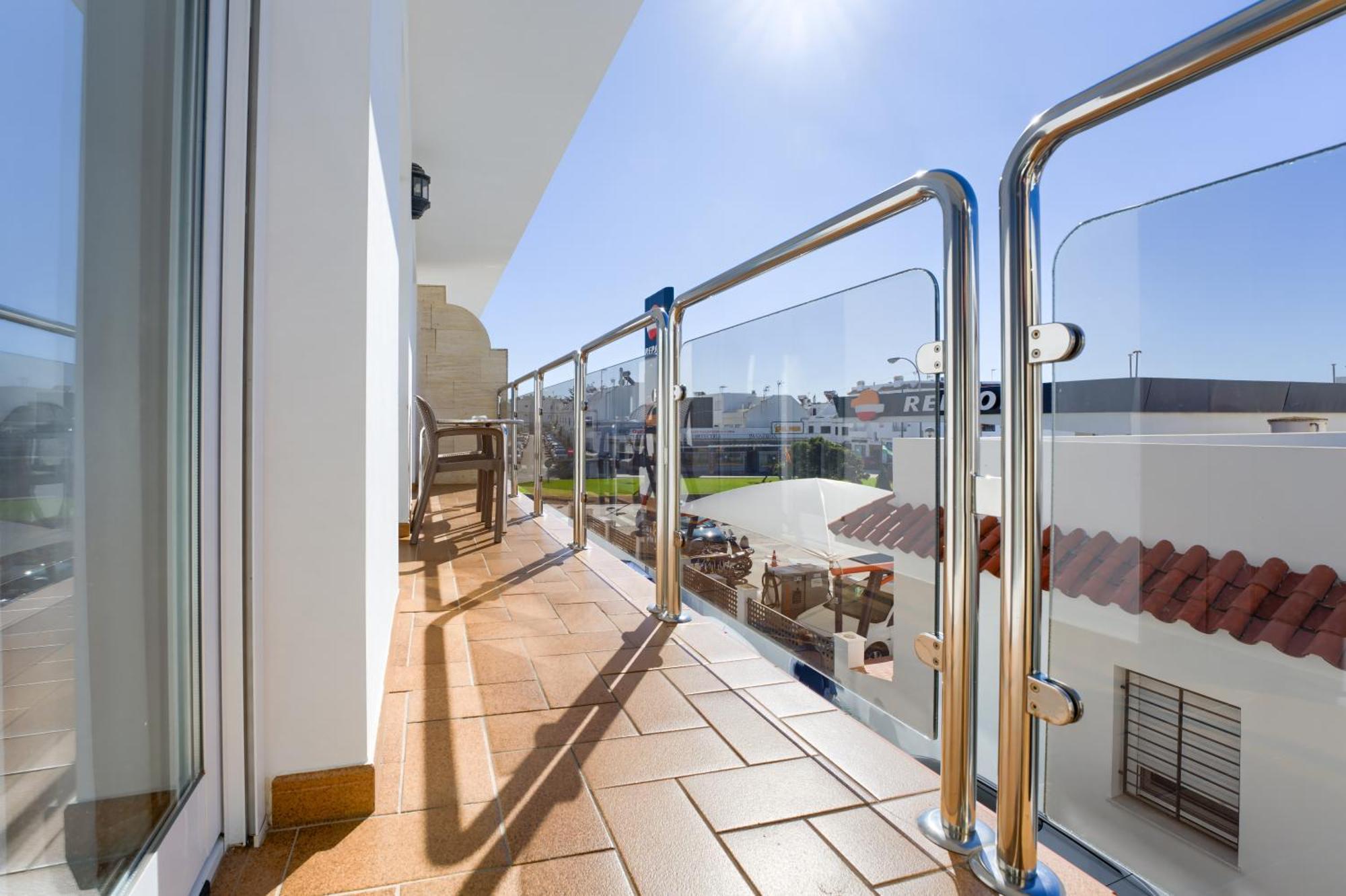 Hotel Apartamentos Loto Conil Conil De La Frontera Εξωτερικό φωτογραφία