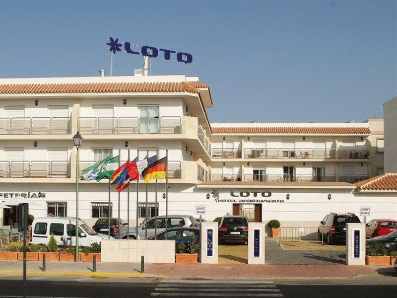 Hotel Apartamentos Loto Conil Conil De La Frontera Εξωτερικό φωτογραφία
