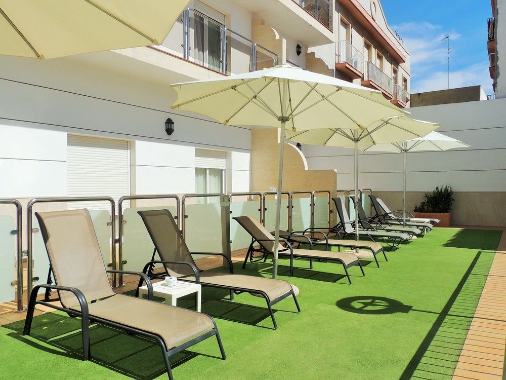 Hotel Apartamentos Loto Conil Conil De La Frontera Εξωτερικό φωτογραφία